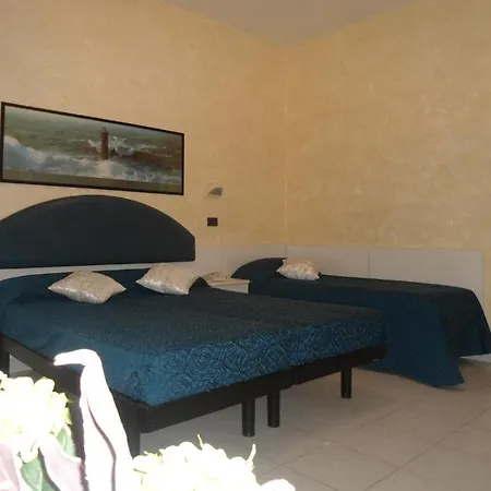 Eden Отель Беллария-Иджеа-Марина