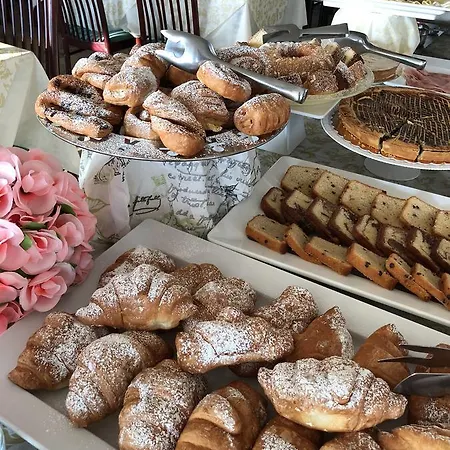 Eden Беллария-Иджеа-Марина